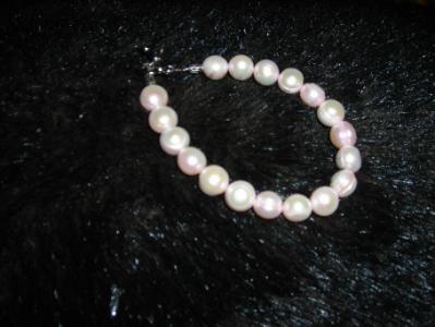 Freshwater pearls  7829