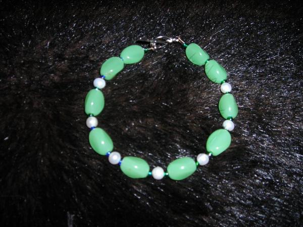 Jade and pearls 7813